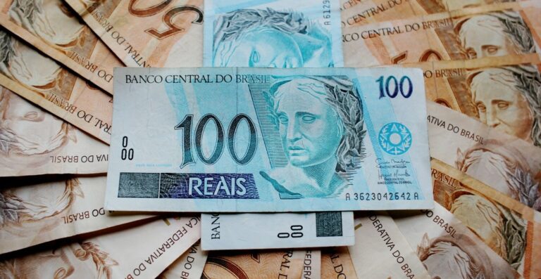INSS: 2ª parcela dos pagamentos do 13º salário começa a ser paga