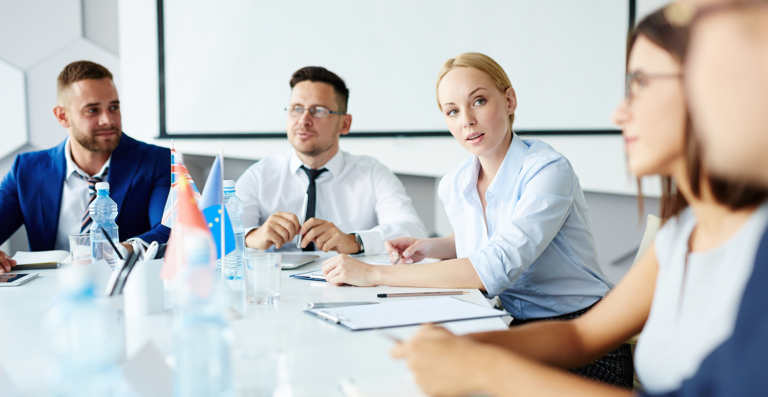 Projeto de Lei protege trabalhadores contra discriminação política