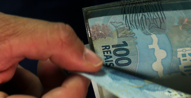 Restituição IRPF 2024: veja quem deve receber no 3º lote