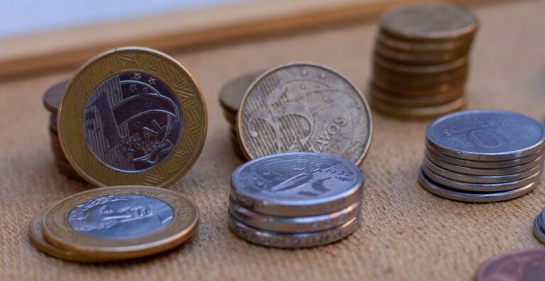 Nova moeda de R$ 1 entrará em circulação para comemorar Plano Real