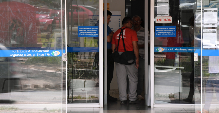 INSS suspeita que filas de benefícios diminuíram mas fraudes aumentaram