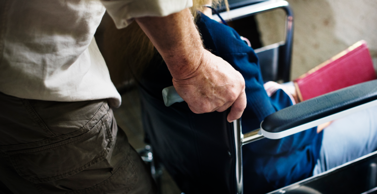 Câmara aprova garantia de férias coincidentes para responsáveis por PcD