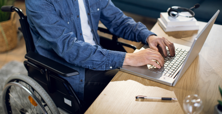 Aprovado PL que isenta PCDs e representantes de pagar Imposto de Renda