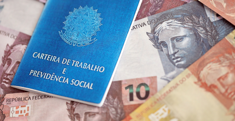 Governo propõe limitação no reajuste do salário mínimo até 2030
