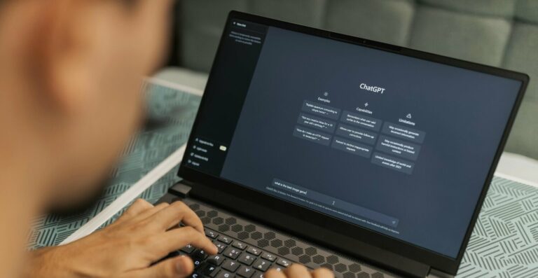 IA chinesa DeepSeek supera ChatGPT e impacta mercado financeiro
