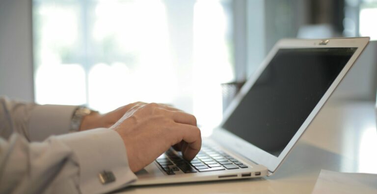 MEIs e pequenas empresas passam a receber comunicações pelo DJe