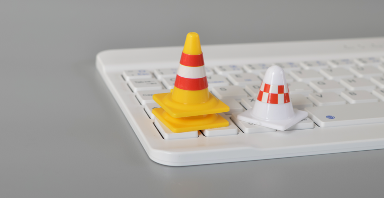 eSocial segue com problemas e FENACON solicita ajuda da RFB