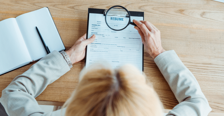 CFC cobra exigência de registro no CRC em concursos públicos