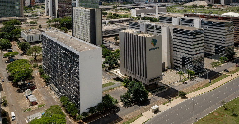 INSS: CGU suspende acordos após descontos ilegais em benefícios