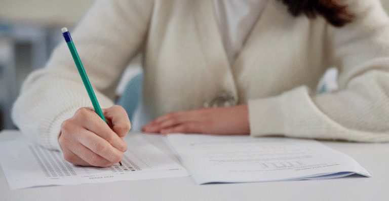 Exame de Suficiência 1/2025: aprovados já devem pedir registro