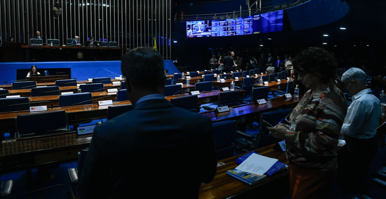 Governo quer retirar urgência do PL da isenção do IR até R$ 5 mil