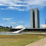 Aprovada urgência para derrubar aumento do IOF