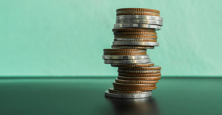 Brasil tem R$ 5,69 trilhões em disputas tributárias, revela estudo