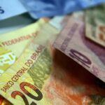 Como administrar o salário mínimo: dicas práticas para economizar