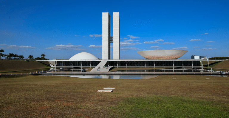 Estados vão eleger presidência do Comitê do IBS hoje (1º)