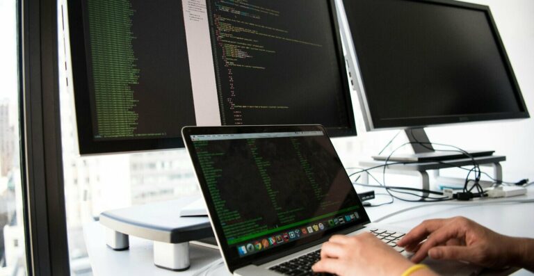 Profissionais de TI preferem home office; flexibilidade é chave para retenção