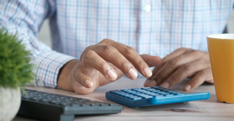 Fundos de pensão mantêm foco em renda fixa com Selic alta