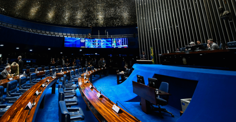 Senado propõe novo PL alternativo para isenção do IR com menos restrições