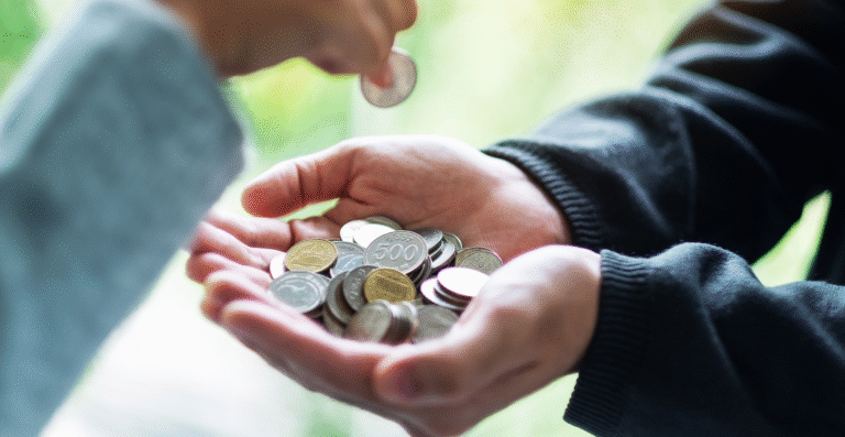 Funcionário pode exigir 13º salário em parcela única?