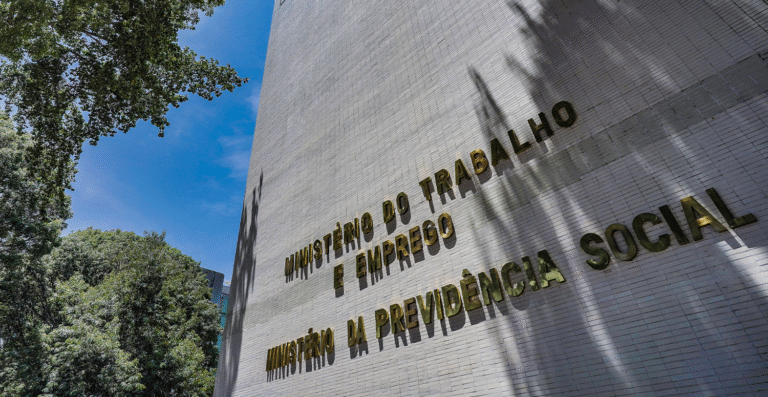 MTE cancela registros sindicais de entidades inativas