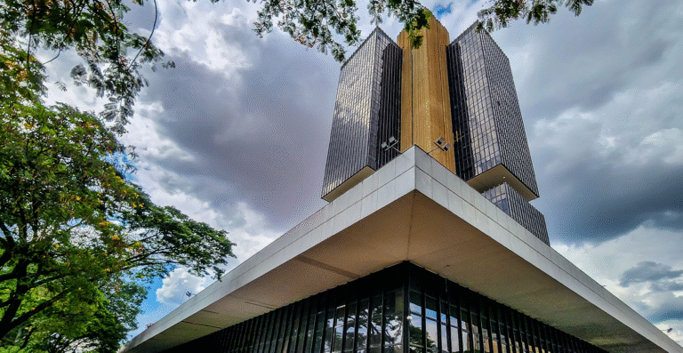 Pix Parcelado: BC adia padronização das regras