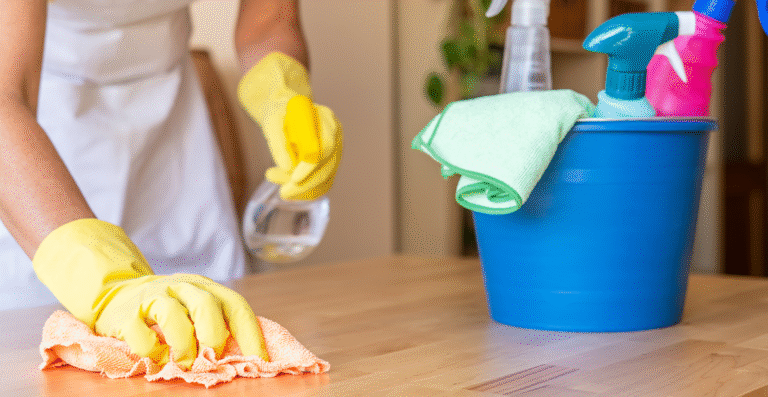 Últimos dias para quitar débitos de FGTS de domésticas