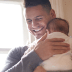 Câmara dos Deputados aprova licença-paternidade de 20 dias