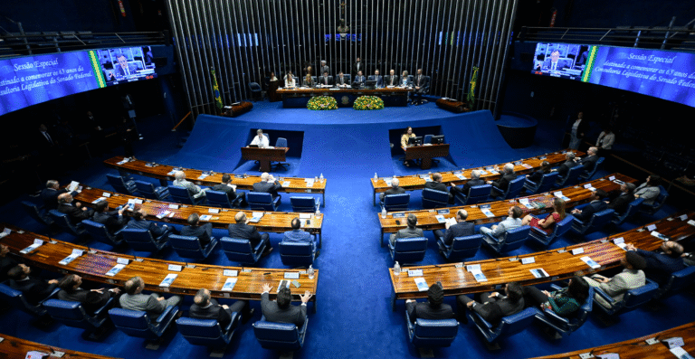 Plenário deve votar nesta quarta-feira (5) a isenção do IR para quem ganha até R$ 5 mil