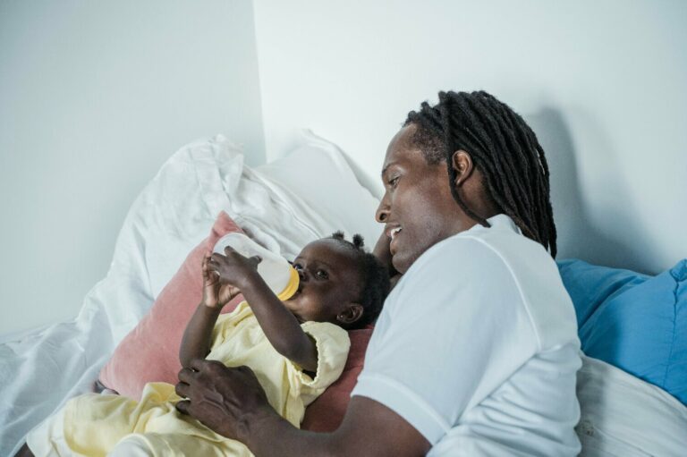 Licença-paternidade: PL amplia para 20 dias