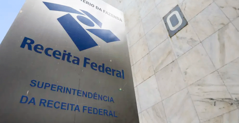 Receita Federal paga nesta sexta-feira (28) lote residual da restituição do IR 2025
