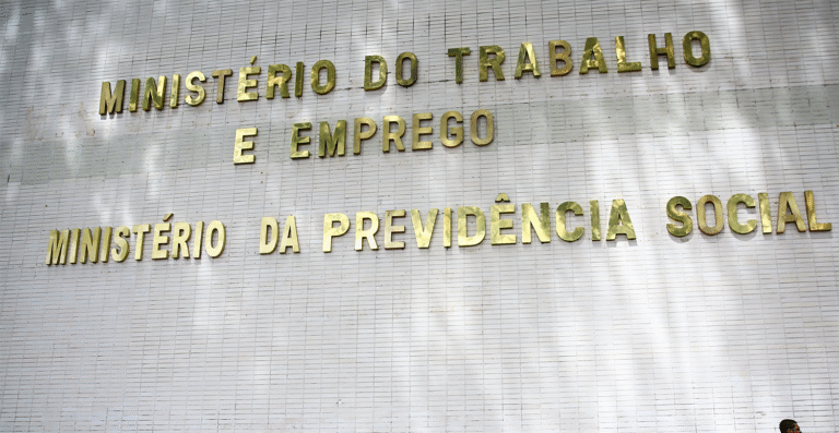 Seguro-Defeso passa do INSS para o Ministério do Trabalho