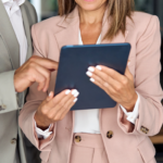 Como as plataformas jurídicas podem apoiar o setor a superar os desafios da IA