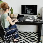 Vagas 100% remotas perdem força