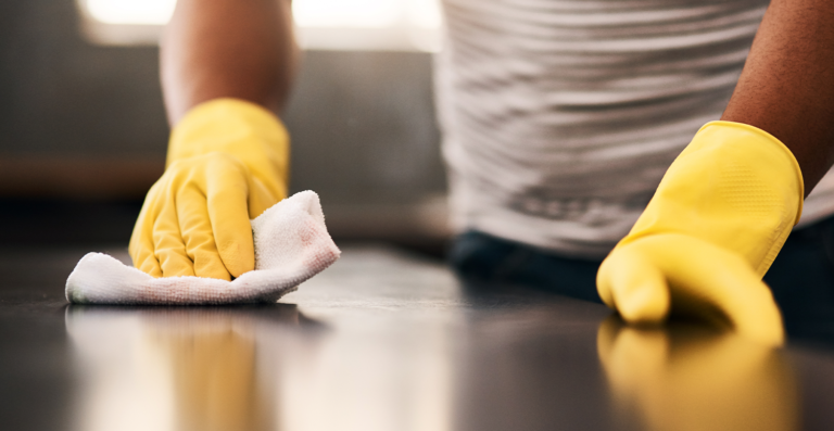 Nova tabela do INSS em 2026 impacta contribuição do trabalhador doméstico