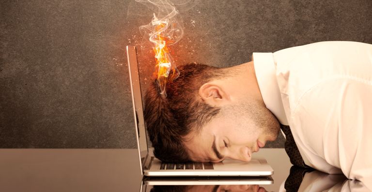 Empresas podem ser punidas por estresse e burnout de funcionários