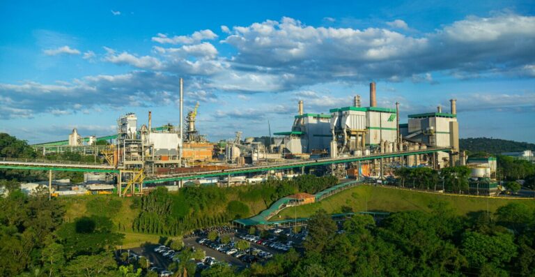 IA na indústria brasileira: erro organizacional pode limitar lucros