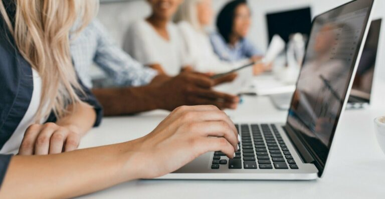 Vai prestar o Exame de Suficiência 2026? Não deixe para depois e inscreva-se agora no curso preparatório