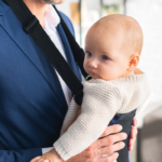 Nova lei amplia licença e cria salário-paternidade
