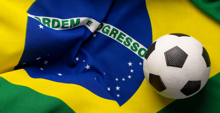 Jogo do Brasil à noite na Copa dá direito a sair mais cedo do trabalho?
