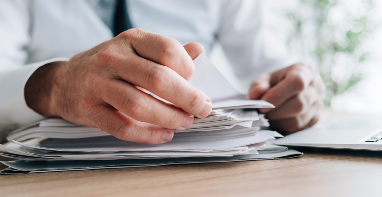 Como regularizar pendências com a Receita Federal?