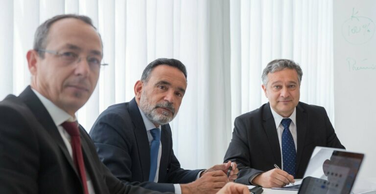 Liderança e IA: Desafios e Futuro da Decisão Corporativa