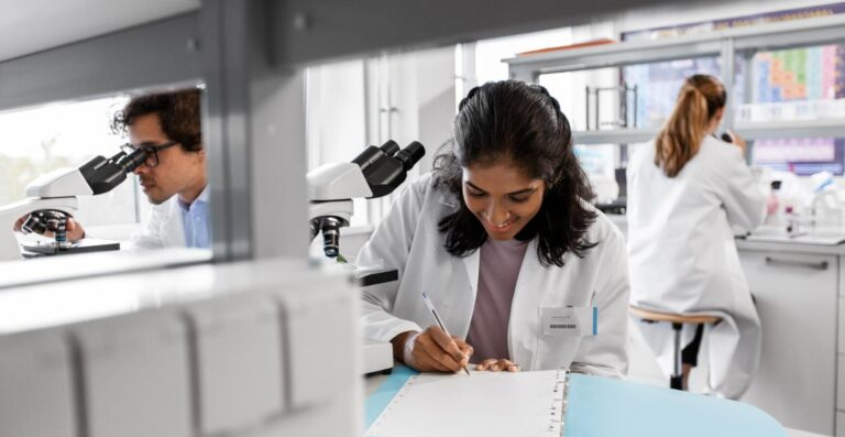 Universidades federais poderão importar insumos para pesquisa sem impostos