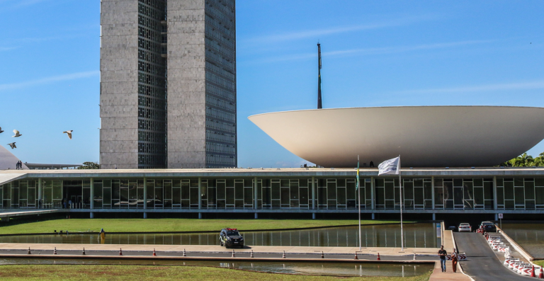 Novo teto do MEI e perdão de dívidas avançam